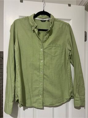 Eddie Bauer Women’s Lightweight Button-Down Shirt- Light Green, Size Medium